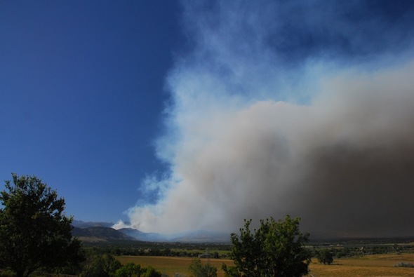 Fire as seen from southeast of Boulder (Photo: Ann Duncan)